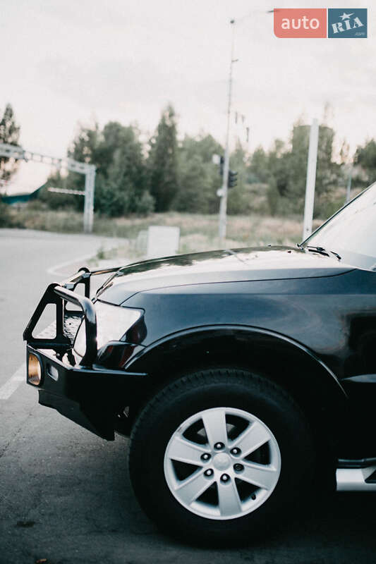 Позашляховик / Кросовер Mitsubishi Pajero Wagon 2008 в Києві