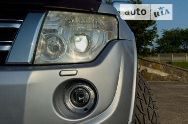 Внедорожник / Кроссовер Mitsubishi Pajero Wagon 2007 в 