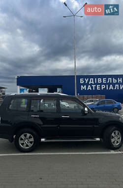 Внедорожник / Кроссовер Mitsubishi Pajero Wagon 2008 в 