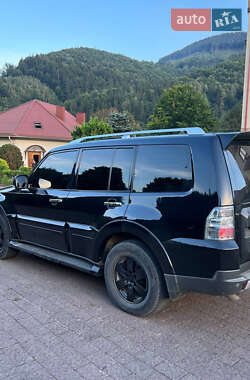Внедорожник / Кроссовер Mitsubishi Pajero Wagon 2007 в 