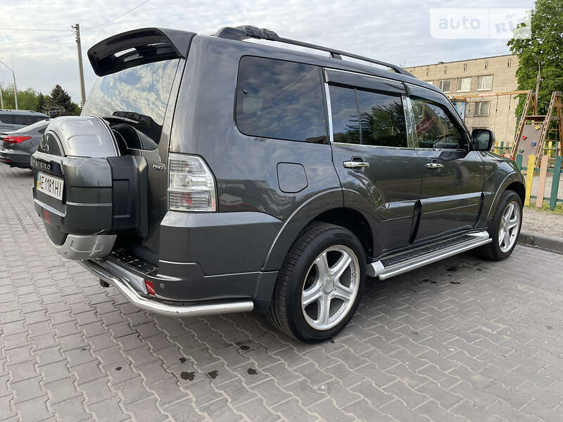 Позашляховик / Кросовер Mitsubishi Pajero Wagon 2013 в Дніпрі