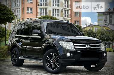 Внедорожник / Кроссовер Mitsubishi Pajero Wagon 2008 в 