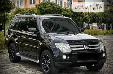 Внедорожник / Кроссовер Mitsubishi Pajero Wagon 2008 в 
