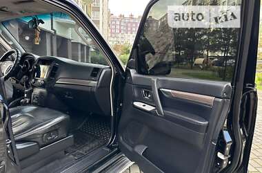 Внедорожник / Кроссовер Mitsubishi Pajero Wagon 2008 в 