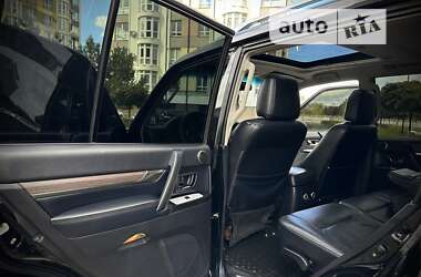 Внедорожник / Кроссовер Mitsubishi Pajero Wagon 2008 в 