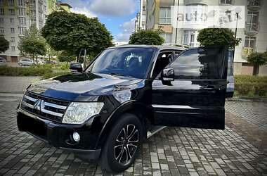 Внедорожник / Кроссовер Mitsubishi Pajero Wagon 2008 в 