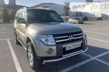 Позашляховик / Кросовер Mitsubishi Pajero Wagon 2007 в Києві