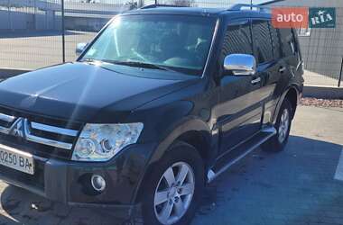 Внедорожник / Кроссовер Mitsubishi Pajero Wagon 2008 в 
