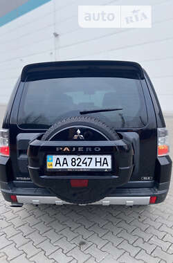 Внедорожник / Кроссовер Mitsubishi Pajero Wagon 2008 в Киеве