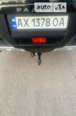 Позашляховик / Кросовер Mitsubishi Pajero Wagon 2017 в Харкові