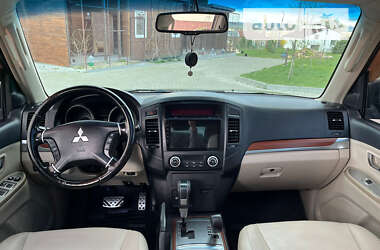 Внедорожник / Кроссовер Mitsubishi Pajero Wagon 2008 в Золочеве