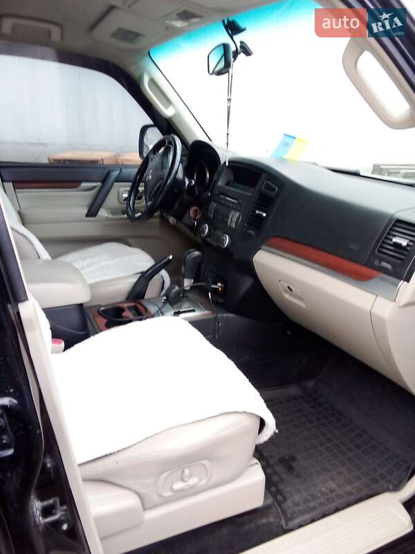 Позашляховик / Кросовер Mitsubishi Pajero Wagon 2008 в Хмельницькому фото 6 Позашляховик / Кросовер Mitsubishi Pajero Wagon 2008 в Хмельницькому