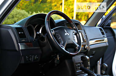 Внедорожник / Кроссовер Mitsubishi Pajero Wagon 2011 в Днепре