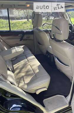 Внедорожник / Кроссовер Mitsubishi Pajero Wagon 2007 в 