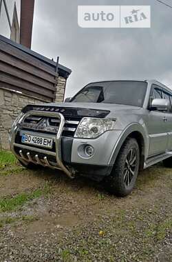 Внедорожник / Кроссовер Mitsubishi Pajero Wagon 2008 в Хмельницком