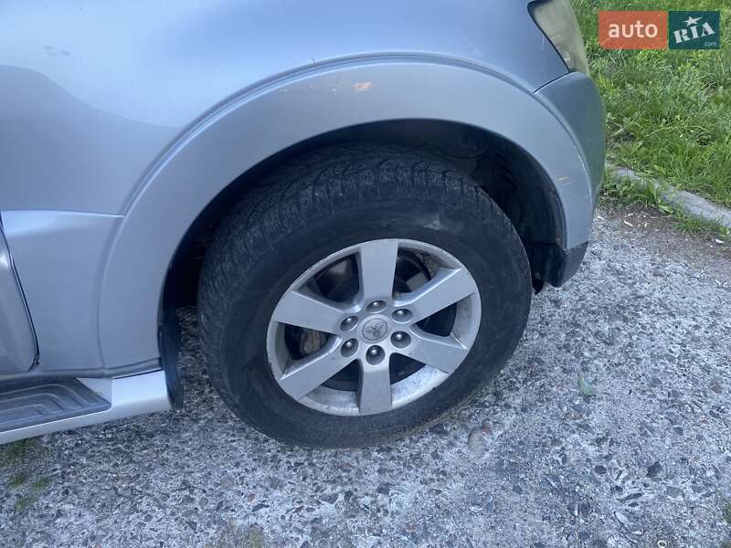 Внедорожник / Кроссовер Mitsubishi Pajero Wagon 2007 в Львове