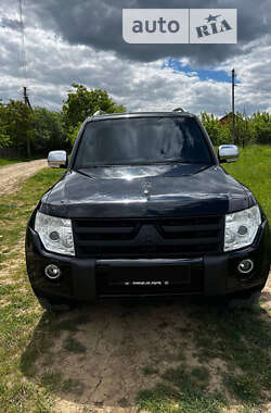 Внедорожник / Кроссовер Mitsubishi Pajero Wagon 2007 в Черновцах