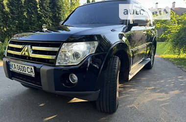 Позашляховик / Кросовер Mitsubishi Pajero Wagon 2007 в Києві