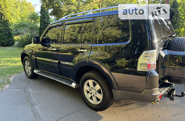 Позашляховик / Кросовер Mitsubishi Pajero Wagon 2007 в Києві