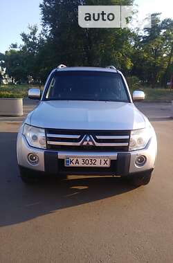 Внедорожник / Кроссовер Mitsubishi Pajero Wagon 2008 в Киеве