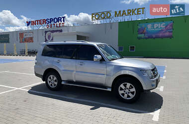 Позашляховик / Кросовер Mitsubishi Pajero Wagon 2008 в 