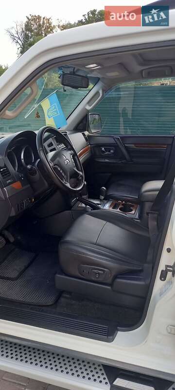Внедорожник / Кроссовер Mitsubishi Pajero Wagon 2008 в Киеве