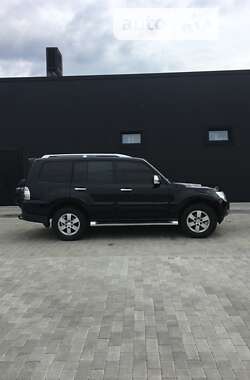 Позашляховик / Кросовер Mitsubishi Pajero Wagon 2008 в Стрию