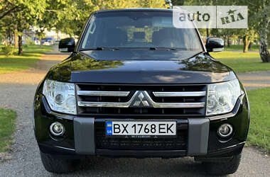 Внедорожник / Кроссовер Mitsubishi Pajero Wagon 2011 в Хмельницком