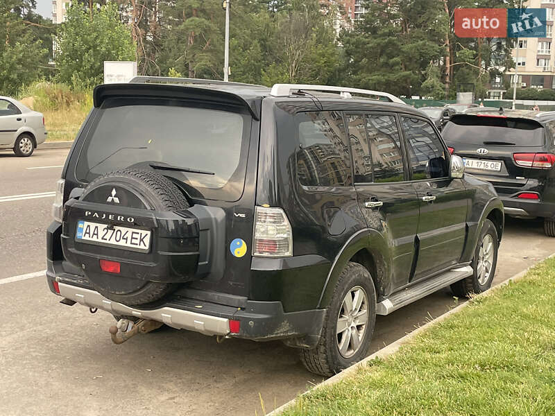 Позашляховик / Кросовер Mitsubishi Pajero Wagon 2008 в Броварах