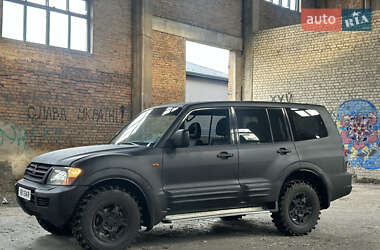 Внедорожник / Кроссовер Mitsubishi Pajero Wagon 2004 в 