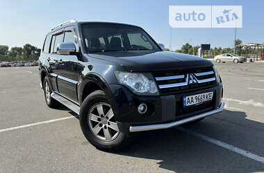 Внедорожник / Кроссовер Mitsubishi Pajero Wagon 2008 в Киеве