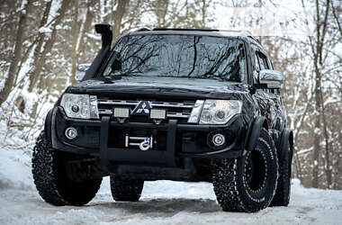 Позашляховик / Кросовер Mitsubishi Pajero Wagon 2013 в Львові