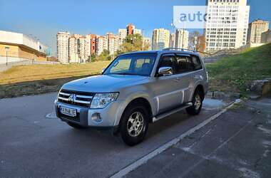 Внедорожник / Кроссовер Mitsubishi Pajero Wagon 2008 в Киеве