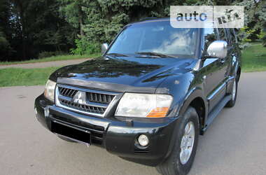 Позашляховик / Кросовер Mitsubishi Pajero Wagon 2004 в Києві