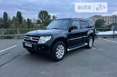 Внедорожник / Кроссовер Mitsubishi Pajero Wagon 2008 в Киеве