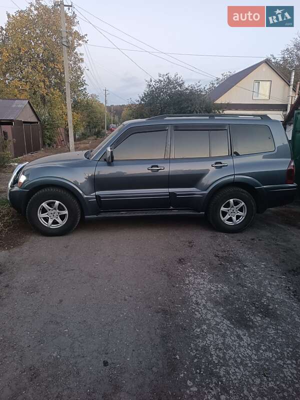 Внедорожник / Кроссовер Mitsubishi Pajero Wagon 2005 в Лозовой