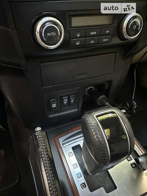 Внедорожник / Кроссовер Mitsubishi Pajero Wagon 2008 в Черновцах