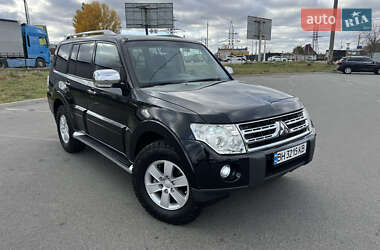 Позашляховик / Кросовер Mitsubishi Pajero Wagon 2009 в Києві