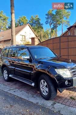 Внедорожник / Кроссовер Mitsubishi Pajero Wagon 2007 в Киеве