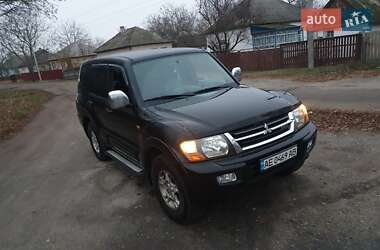 Внедорожник / Кроссовер Mitsubishi Pajero Wagon 2001 в 