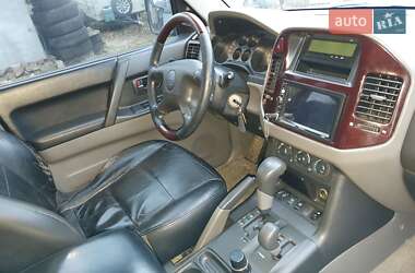 Внедорожник / Кроссовер Mitsubishi Pajero Wagon 2001 в 