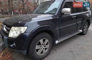 Позашляховик / Кросовер Mitsubishi Pajero Wagon 2008 в Києві