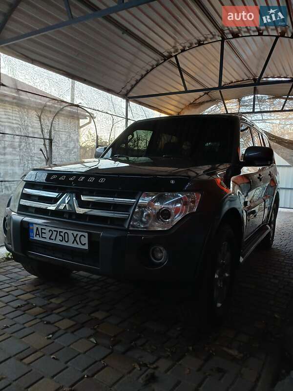 Внедорожник / Кроссовер Mitsubishi Pajero Wagon 2010 в Николаеве