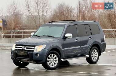 Позашляховик / Кросовер Mitsubishi Pajero Wagon 2010 в Києві