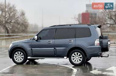 Позашляховик / Кросовер Mitsubishi Pajero Wagon 2010 в Києві