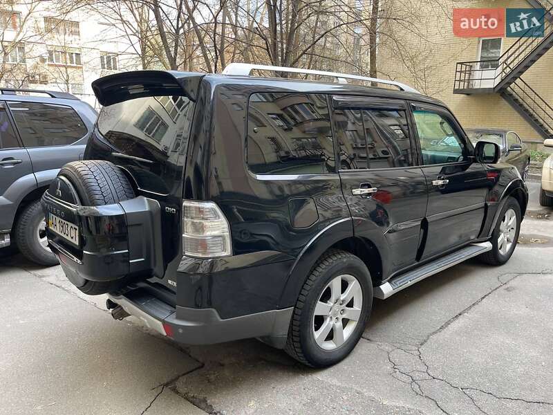 Позашляховик / Кросовер Mitsubishi Pajero Wagon 2008 в Києві фото 7 Позашляховик / Кросовер Mitsubishi Pajero Wagon 2008 в Києві