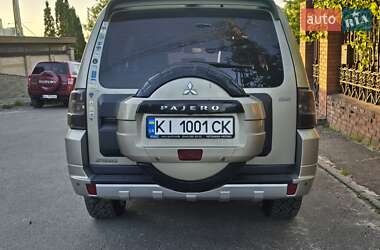 Внедорожник / Кроссовер Mitsubishi Pajero Wagon 2013 в Киеве