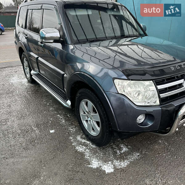 Внедорожник / Кроссовер Mitsubishi Pajero Wagon 2008 в Киеве