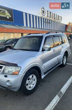 Позашляховик / Кросовер Mitsubishi Pajero Wagon 2006 в Києві