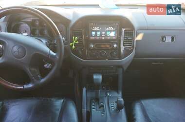Внедорожник / Кроссовер Mitsubishi Pajero Wagon 2001 в 